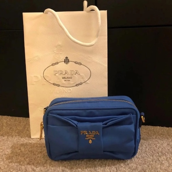 Prada Handbags - 💋sold💋Prada clutch crossbody